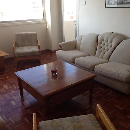 Apartment Demokritos No4 *